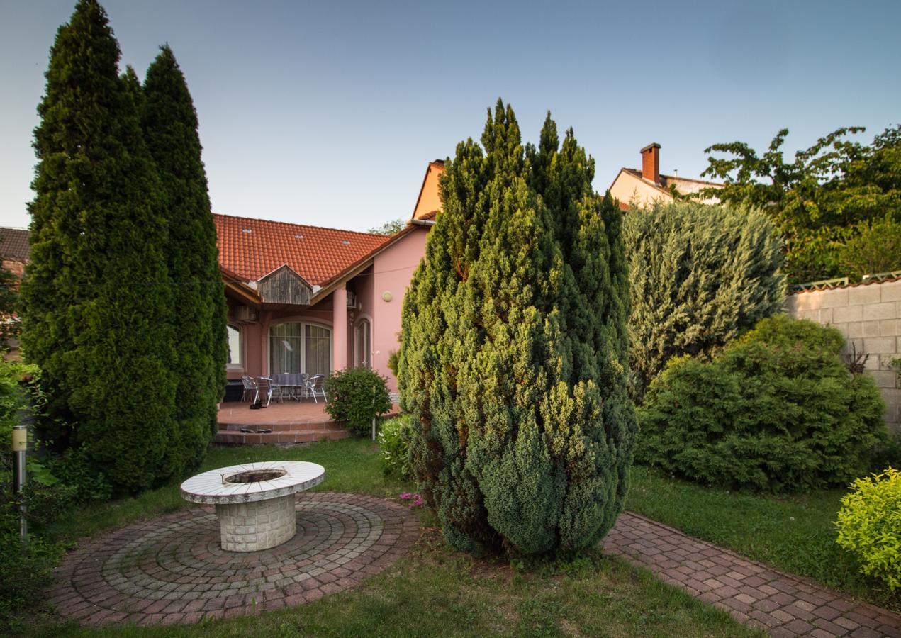 Boros Vendeghaz Eger Villa Екстериор снимка